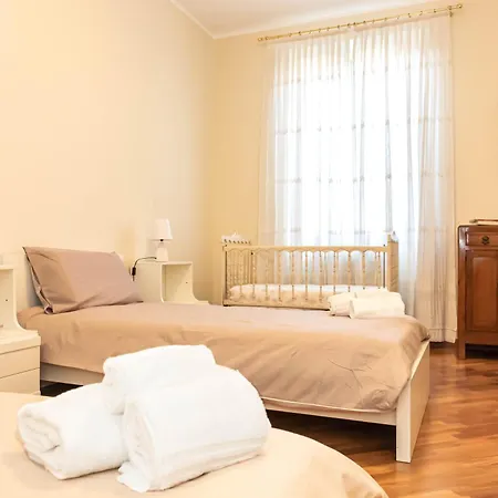 Apartment L' Antica Piazzetta In Franciacorta Capriolo